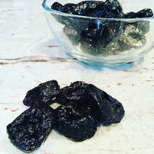 Sesame Seed Prune Energy Balls